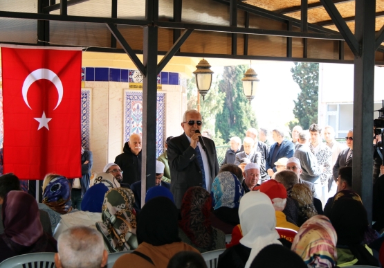 Şehir Mezarlığındaki Mevlid Programı Yoğun İlgi Gördü