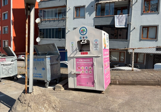 Atık Tekstil Kumbarası İle Giysi Bankası Karıştırılmasın