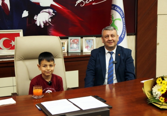 Kdz. Ereğli Belediyesi Koltuğuna Deniz Kadir Akbaş Oturdu