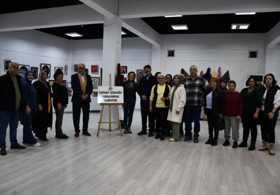 Sanat Sokağı Sakinleri Yaralarını Sarıyor