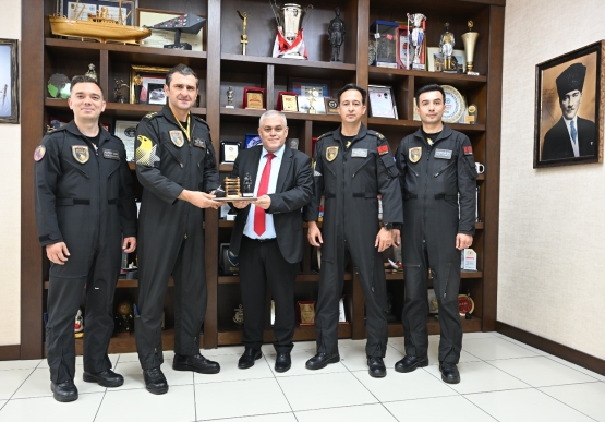 SOLOTÜRK Ekibinden Kdz. Ereğli Belediyesi'ne ziyaret