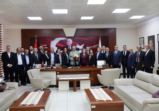 Chp Yönetimi, Başkan Posbıyık’ı Ziyaret Etti