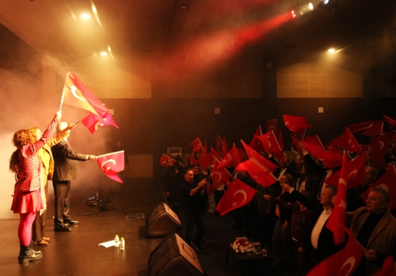 Kdz. Ereğli Işıl Ayman’la Coştu