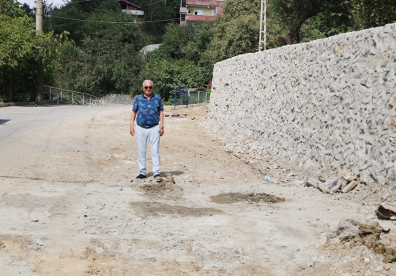Sarıkokmaz’da Yol Genişletme Ve Taş Duvar Çalışması