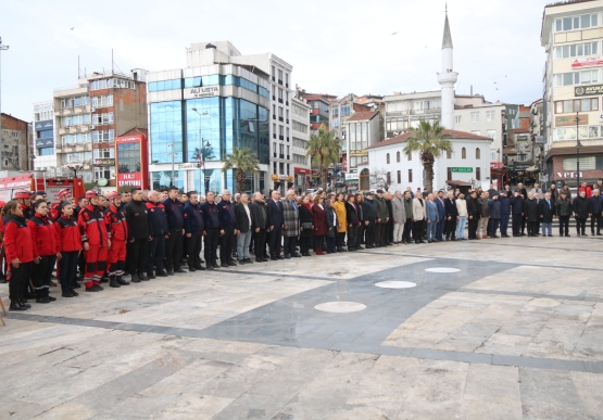 6 Şubat Depremlerinde Hayatını Kaybedenler Kdz. Ereğli’de Anıldı