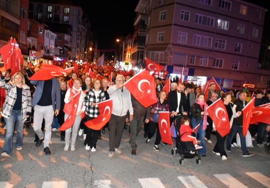 Cumhuriyetin Kalesi Kdz. Ereğli’de, On Binler Sokaktaydı