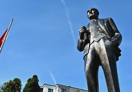 Kdz. Ereğli’de Atatürk Büstleri Ve Anıtlar Temizlendi