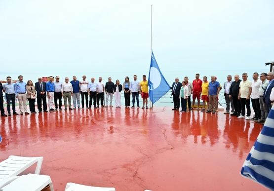 Zonguldak Plajlarının Tek Mavi Bayrağı, Kdz. Ereğli’de Göndere Çekildi