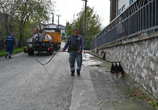 Asfalt Çalışmaları Doruk’ta Devam Ediyor