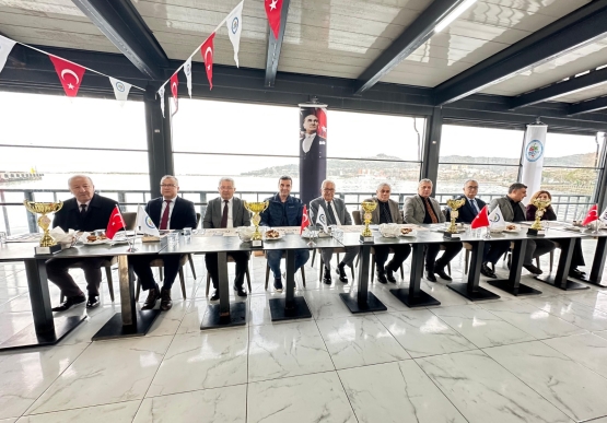 Başkan Posbıyık, Belediyespor Basketbol Alt Yapı Sporcularını Ağırladı