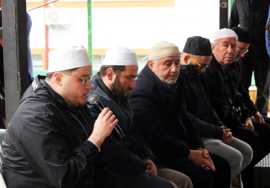 Kdz. Ereğli, Soğuk Ve Yağışlı Havaya Rağmen Şehir Mezarlığında Duada Buluştu