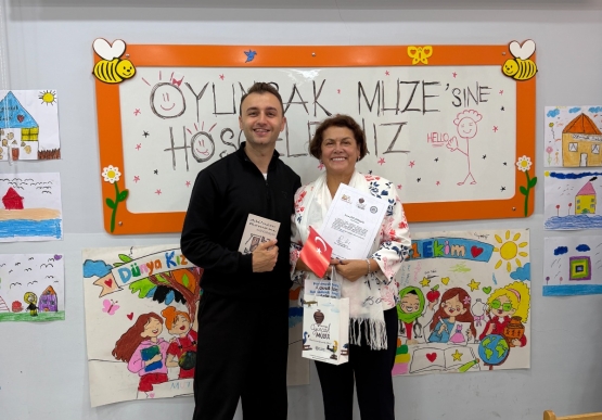 Cumhuriyet Coşkusu Oyuncak Müzesi’nde Çocuklarla Buluştu