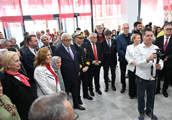 Cumhuriyet Konulu Sergiler Akm’de Açıldı