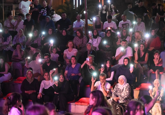Gamze Tunç Coşturdu, Servet Öztürk Güldürdü