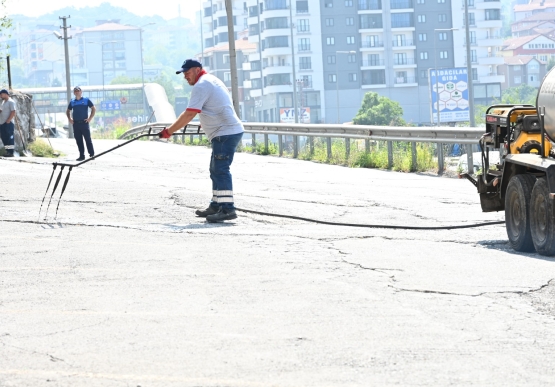200 Milyon Liralık Asfalt Yatırımı Kepez Bölgesi'nde Devam Ediyor