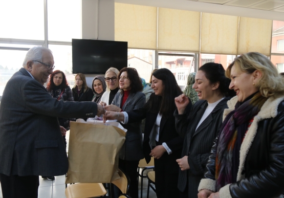 Başkan Posbıyık’tan Kadınlara 8 Mart Sürprizi