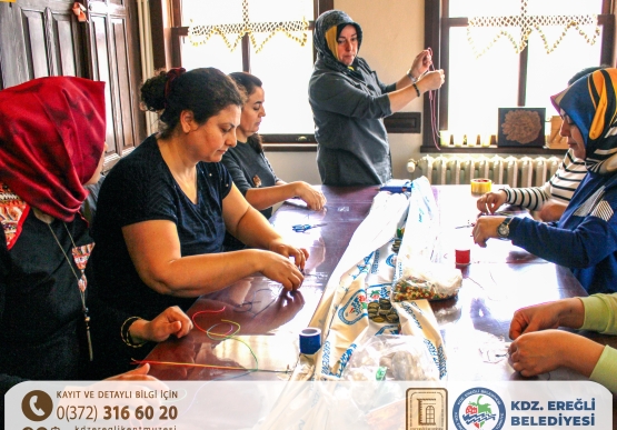Kent Müzesi’nde Yetişkinlere Özel Bileklik Atölyesi İlgi Gördü