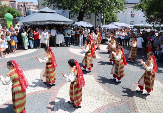Tarihi Akkuyu Meydanı, Deniz Kızı Heykeli Ve El Ürünleri Pazarı Açıldı