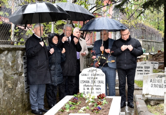 Osman Zeki Oral, Vefatının 14. Yılında Mezarı Başında Anıldı