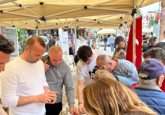 Kdz. Ereğli Belediyesi’nin Ata Tohumları İzmir’de Yoğun İlgi Gördü