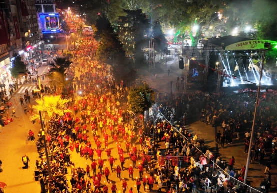 Kdz. Ereğli, Atatürk Ve Cumhuriyet İçin Yürüdü