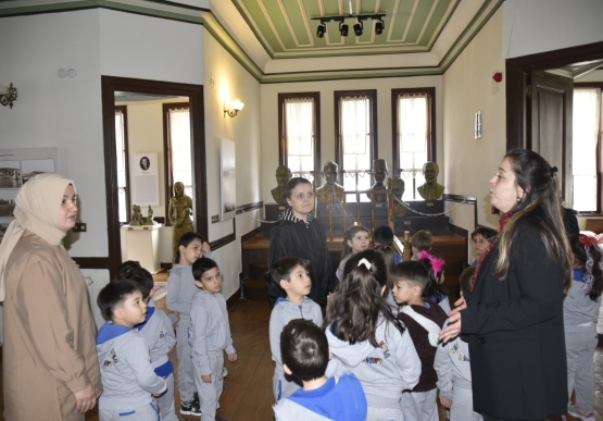 Çocuklar, Belediye Müzelerinde Eğlendi