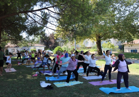 ‘Mahallemde Spor Ve Yoga’ Etkinliklerinin İlki Gerçekleştirildi.