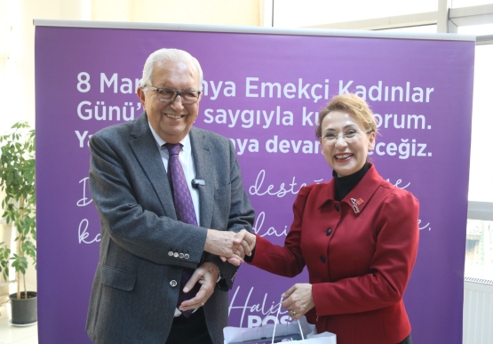Başkan Posbıyık’tan Kadınlara 8 Mart Sürprizi