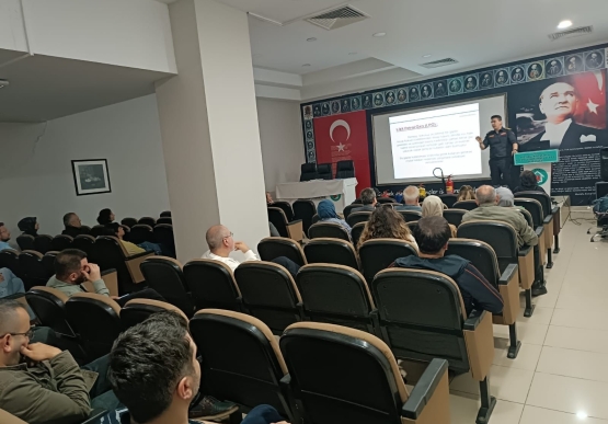 İtfaiye, Öğretmenlere Yangın Eğitimi Kursu Veriyor
