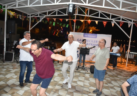 Başkan Posbıyık, Basın Bayramında Gazeteciler Ve Aileleri İle Buluştu
