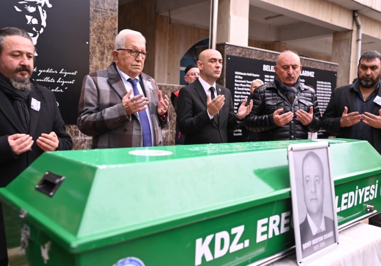 Sertan Ocakcı İçin Belediye Önünde Tören Düzenlendi