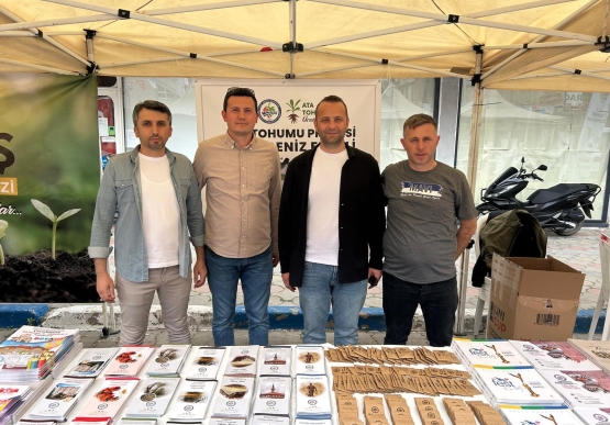 Kdz. Ereğli Belediyesi’nin Ata Tohumları İzmir’de Yoğun İlgi Gördü