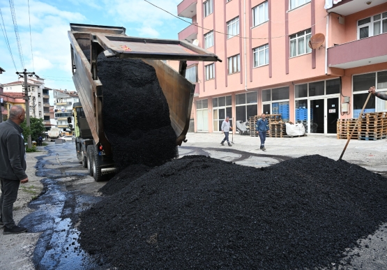 Kdz. Ereğli’de Asfalt Seferberliği Sürüyor