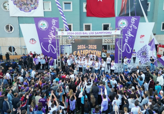 Şampiyon Kdz. Ereğli Belediyespor, Kupasına Kavuştu