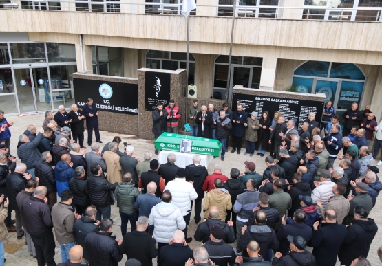 Nihat Özdemir İçin Belediye Önünde Tören Düzenlendi