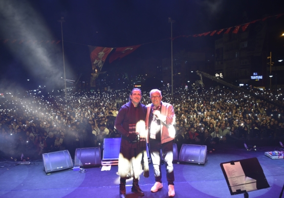 Şampiyon Takım Ve Ereğli Halkı, Kıraç Konseriyle Coştu