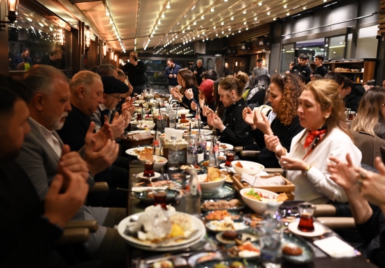 Chp, Ak Parti Ve İyi Parti Meclis Üyeleri Başkan Posbıyık’ın İftarında Buluştu