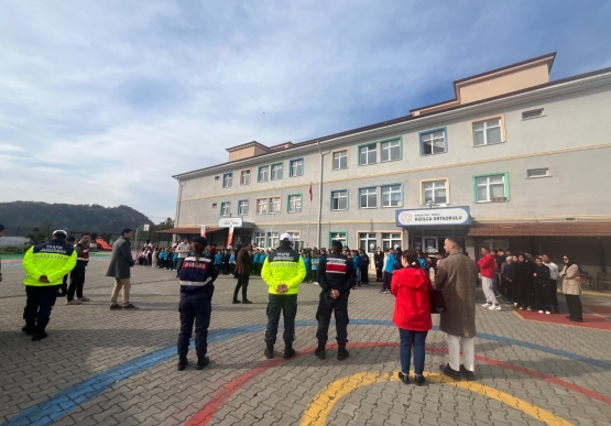 Kdz. Ereğli Belediyesi Oyuncak Müzesi İle İlçe Jandarma Komutanlığı’ndan Dünya Çocuk Hakları Günü’nde Anlamlı Buluşma