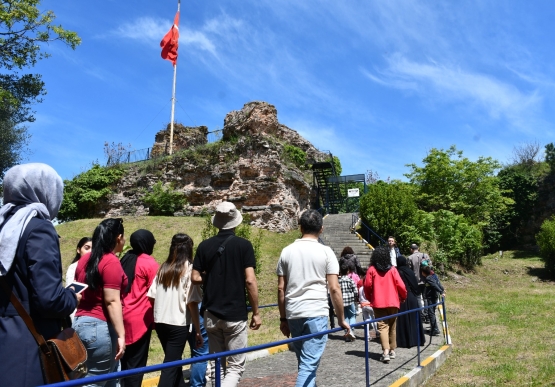 Kale Tepe’de Tarihe Yolculuk