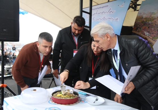 Kdz. Ereğli 16. Hamsi Festivali’nde Sürpriz Tatlar!