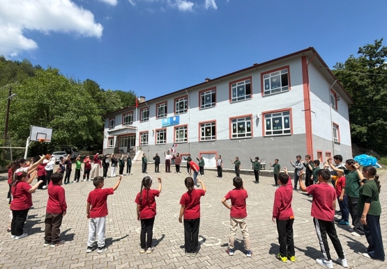 Kdz.Ereğli Belediyesi Oyuncak Müzesi Aydın Köyünde Çocuklarla Buluştu