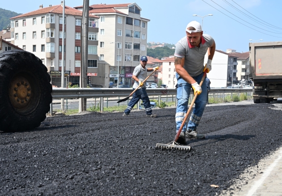200 Milyon Liralık Asfalt Yatırımı Kepez Bölgesi'nde Devam Ediyor