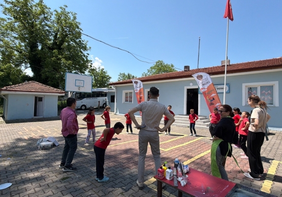 Köy Okulları Sosyal Sorumluluk Ağı Projesi Üveyikli’de Devam Etti