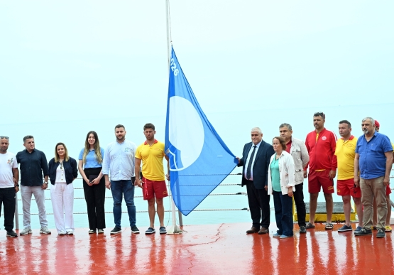 Zonguldak Plajlarının Tek Mavi Bayrağı, Kdz. Ereğli’de Göndere Çekildi