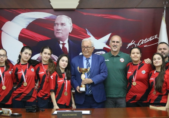 Şampiyon Basketçilerden Ziyaret