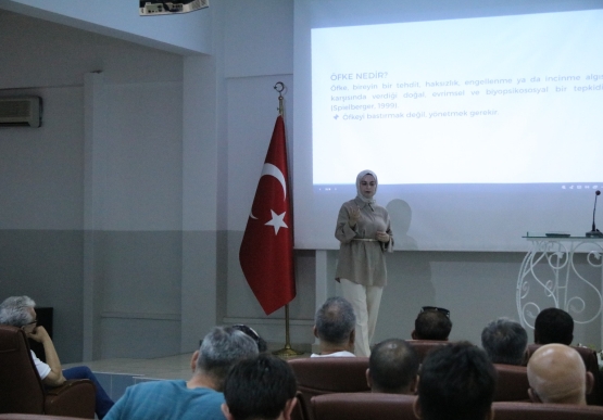 Halk Otobüsü Şoförlerine ‘Öfke Kontrolü’ Semineri Verildi