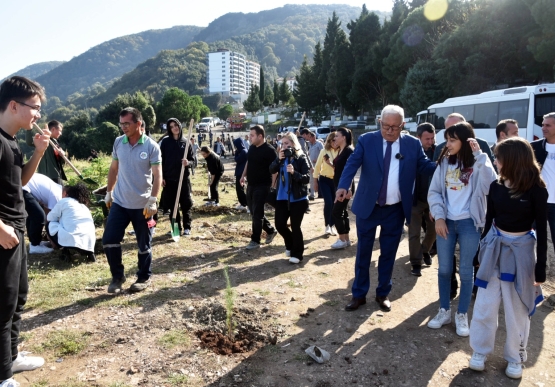 Kdz. Ereğli Belediyesi, Cumhuriyetin 100. Yılına Özel 100 Fidan Dikti