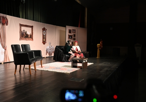 “Süt Kardeşler”  Alkış aldı...