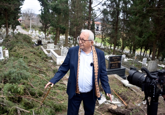 Başkan Posbıyık, Mezarlıklardaki Onarımları Yakından Takip Ediyor