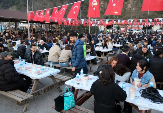 Kdz. Ereğli Belediyesi’nin İftar Sofrası, Birlik Beraberlik Masası Oldu